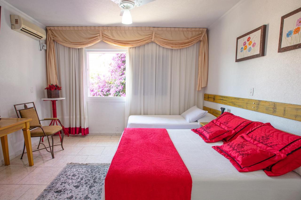 Hotel Pousada Casa Tasca Бенту-Гонсалвис Экстерьер фото